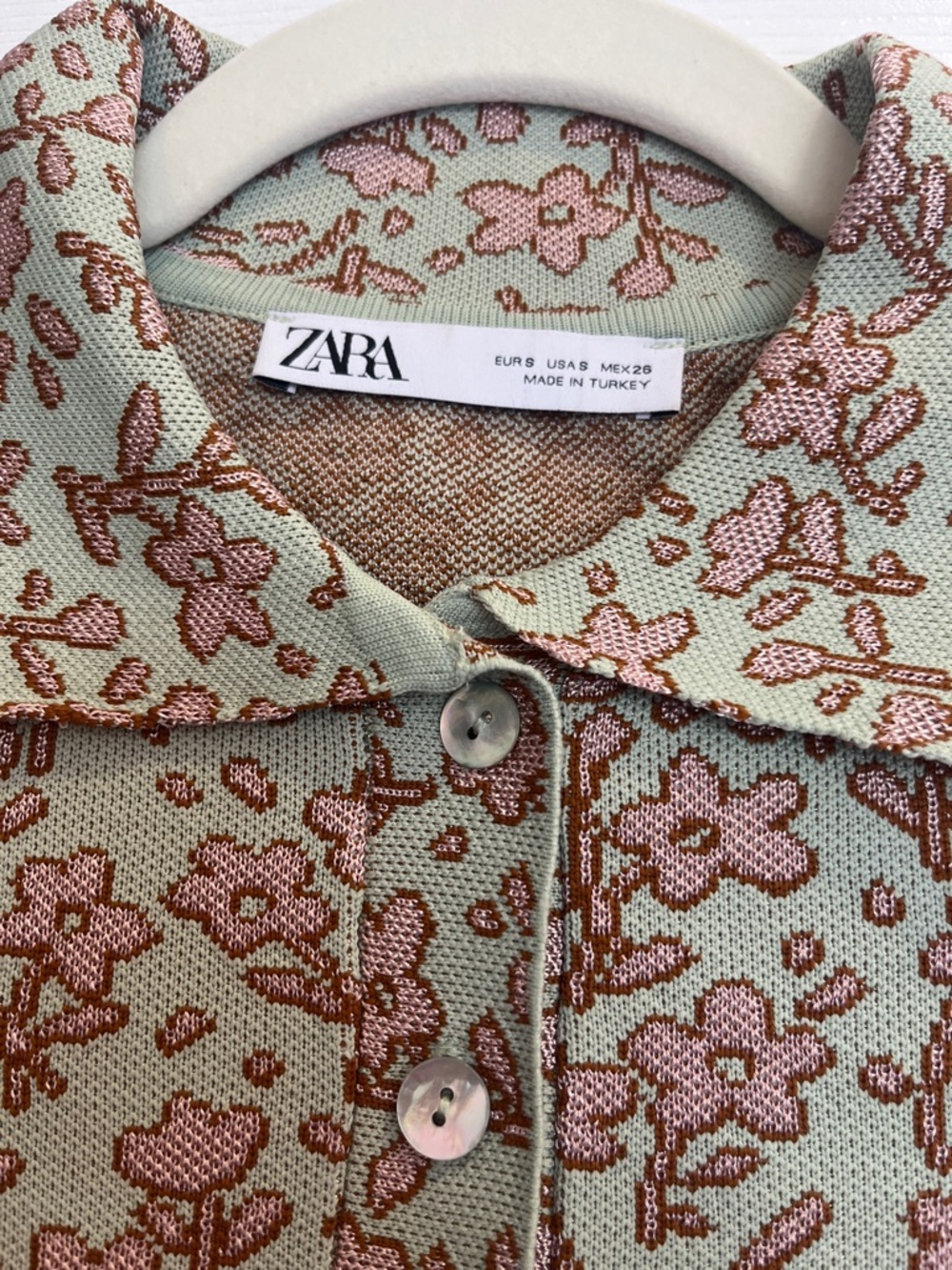 Zara Pink Floral Polo Knit Top on Sage Green - Picture 2 of 3